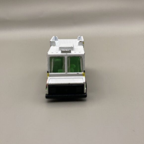 1983 Hot Wheels FOOD TRUCK Van Jamaica RASTA Fruit & Veggies VINTAGE TOY Mattel - Picture 2 of 9
